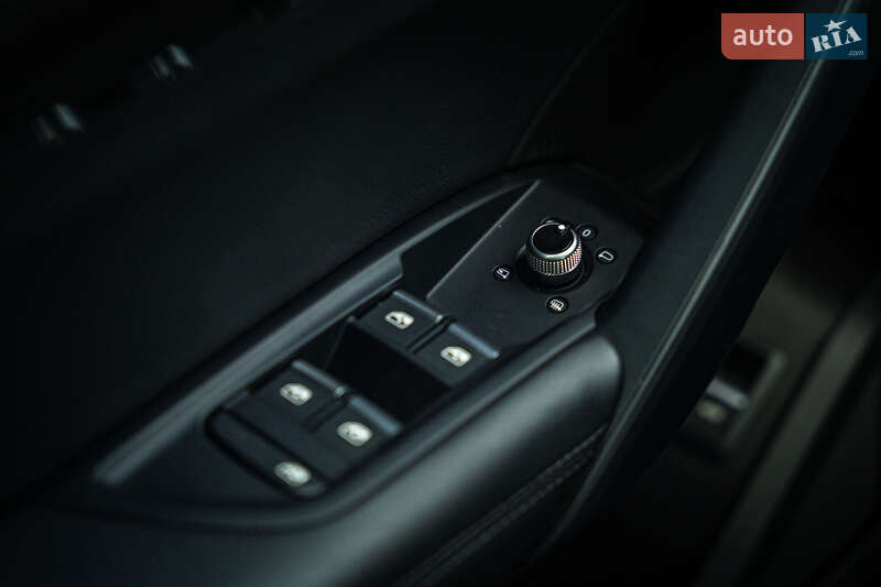 Внедорожник / Кроссовер Audi Q5 2018 в Черновцах