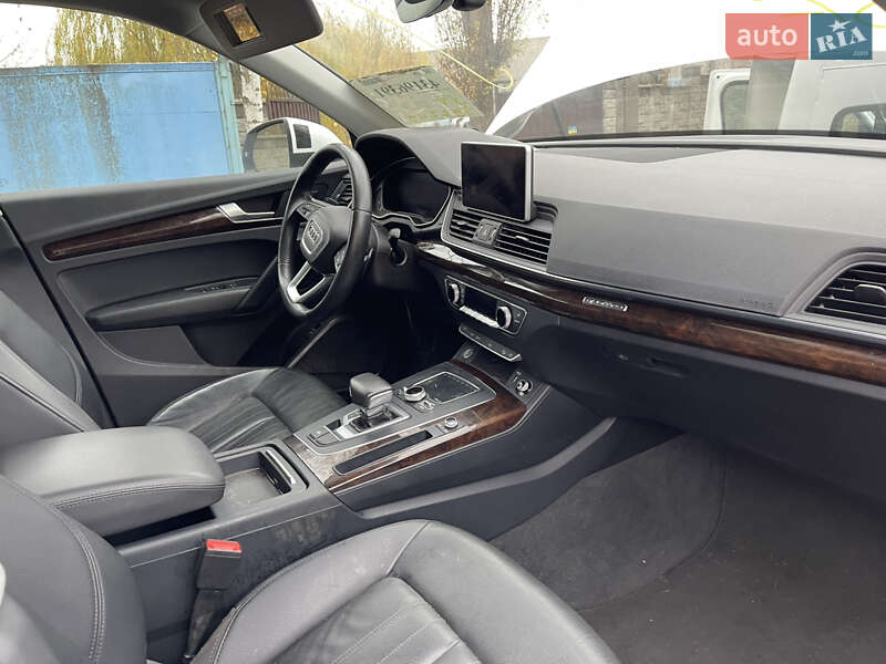 Позашляховик / Кросовер Audi Q5 2019 в Рівному