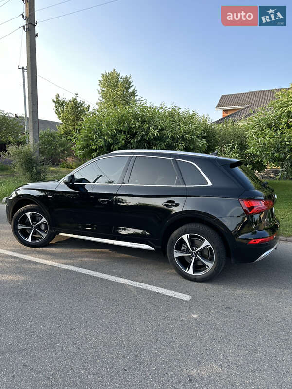 Внедорожник / Кроссовер Audi Q5 2017 в Черкассах