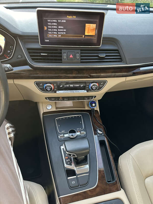 Внедорожник / Кроссовер Audi Q5 2017 в Черкассах