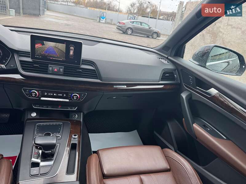 Позашляховик / Кросовер Audi Q5 2017 в Запоріжжі