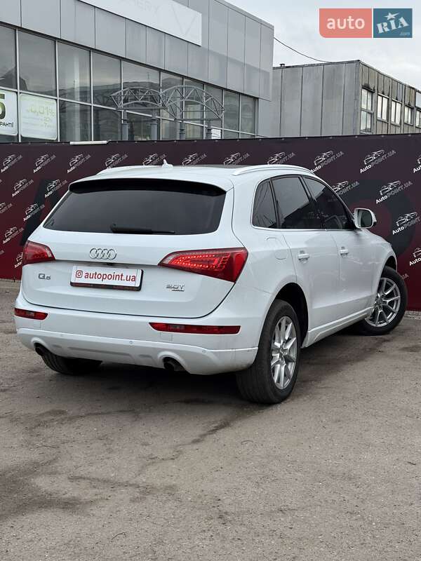 Внедорожник / Кроссовер Audi Q5 2011 в Сумах