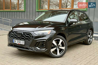 Внедорожник / Кроссовер Audi Q5 2021 в Ровно