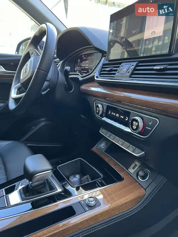 Внедорожник / Кроссовер Audi Q5 2021 в Львове