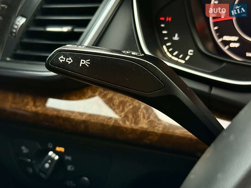 Внедорожник / Кроссовер Audi Q5 2018 в Ровно