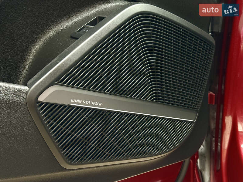 Внедорожник / Кроссовер Audi Q5 2018 в Ровно