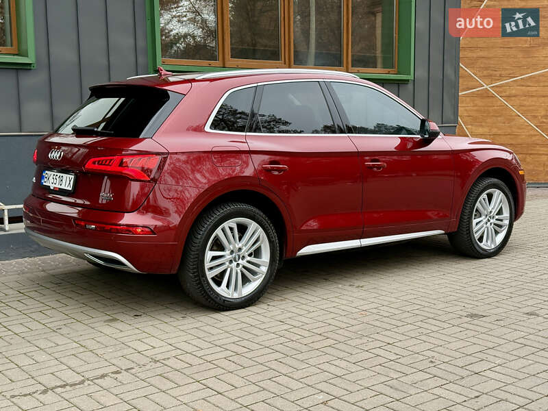 Внедорожник / Кроссовер Audi Q5 2018 в Ровно