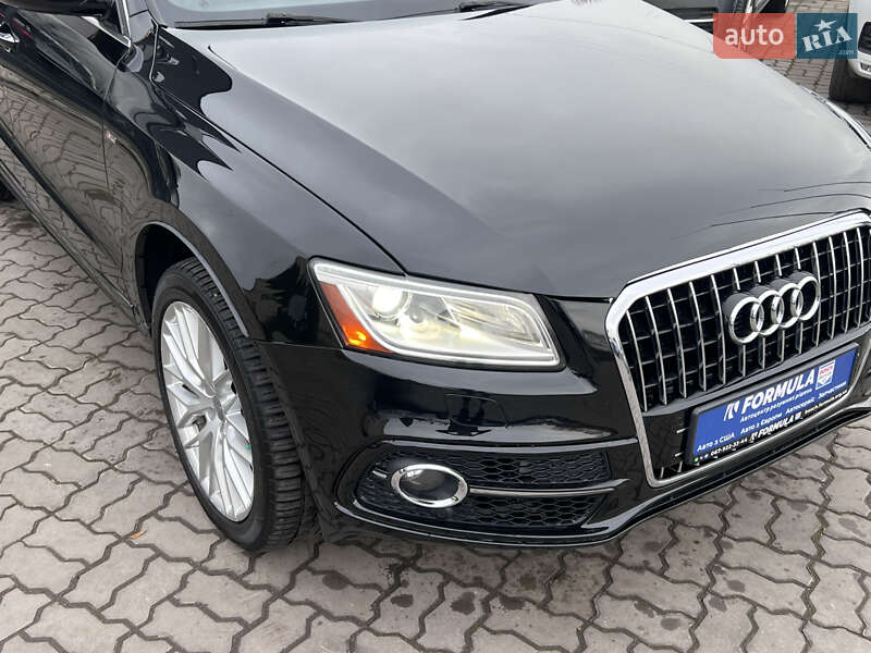 Внедорожник / Кроссовер Audi Q5 2017 в Нововолынске