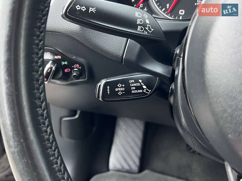 Внедорожник / Кроссовер Audi Q5 2017 в Нововолынске