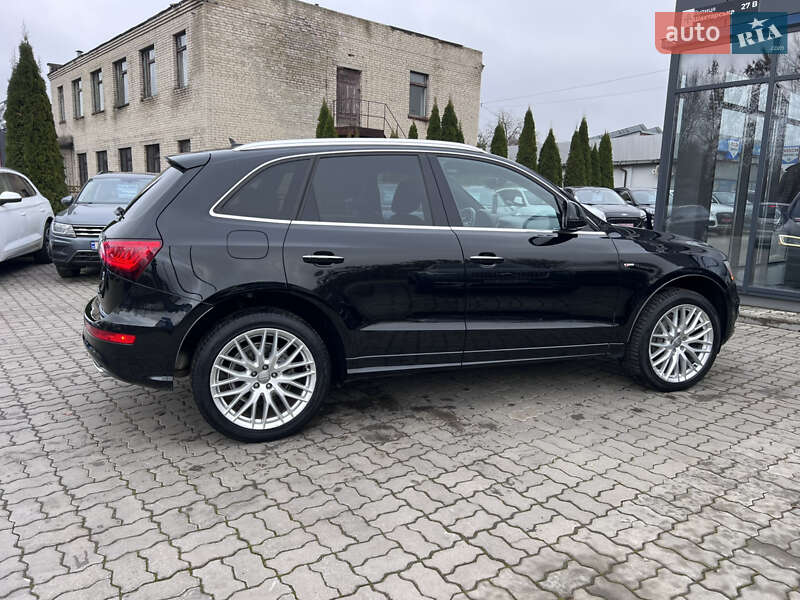 Внедорожник / Кроссовер Audi Q5 2017 в Нововолынске