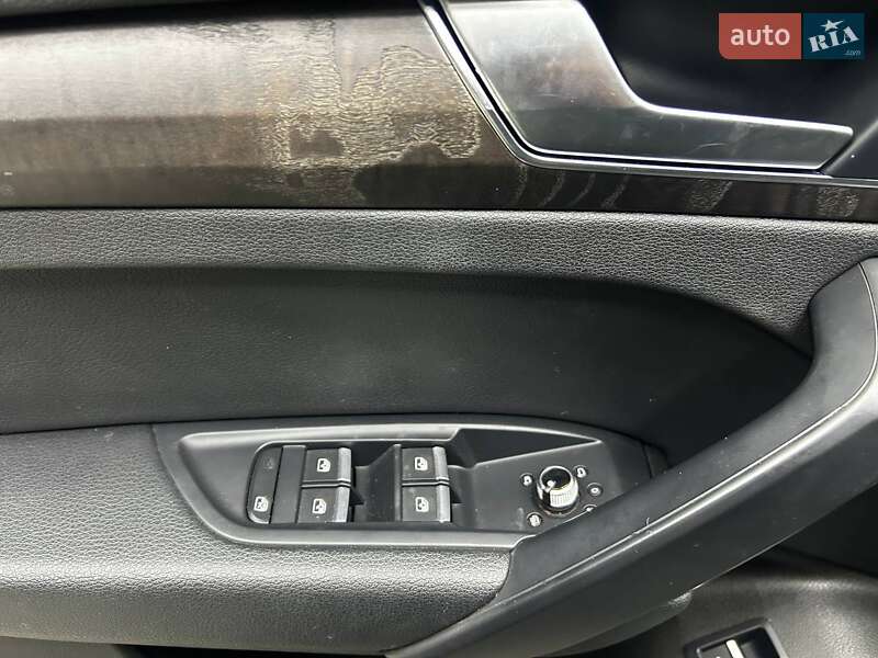 Позашляховик / Кросовер Audi Q5 2018 в Чернівцях