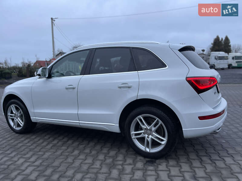 Позашляховик / Кросовер Audi Q5 2016 в Луцьку фото 14 Позашляховик / Кросовер Audi Q5 2016 в Луцьку