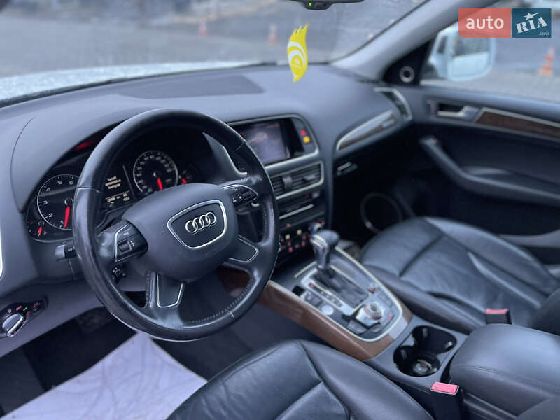 Позашляховик / Кросовер Audi Q5 2016 в Луцьку фото 22 Позашляховик / Кросовер Audi Q5 2016 в Луцьку