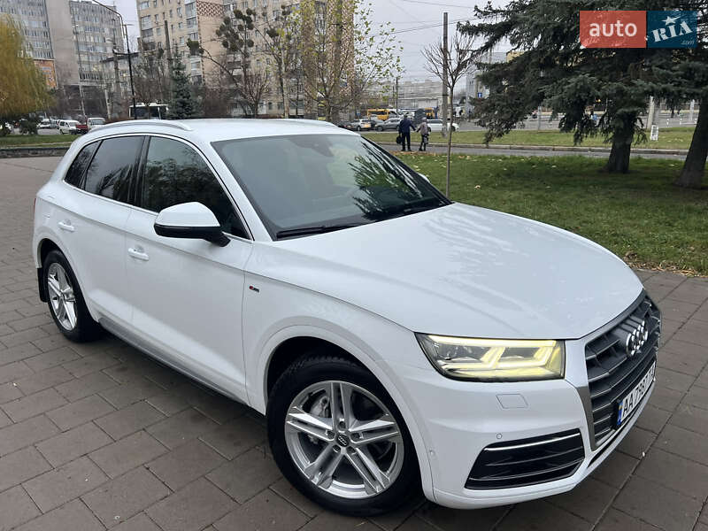 Позашляховик / Кросовер Audi Q5 2017 в Вінниці