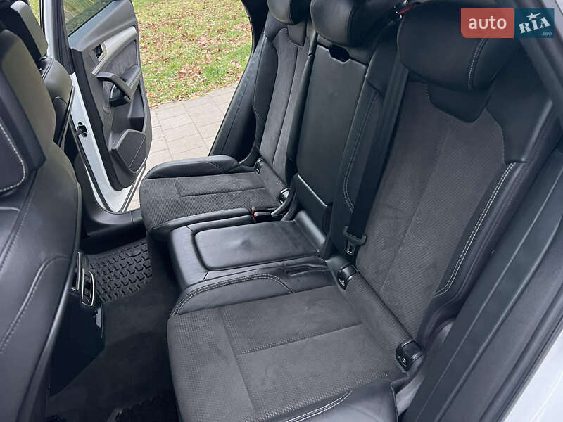 Позашляховик / Кросовер Audi Q5 2017 в Вінниці