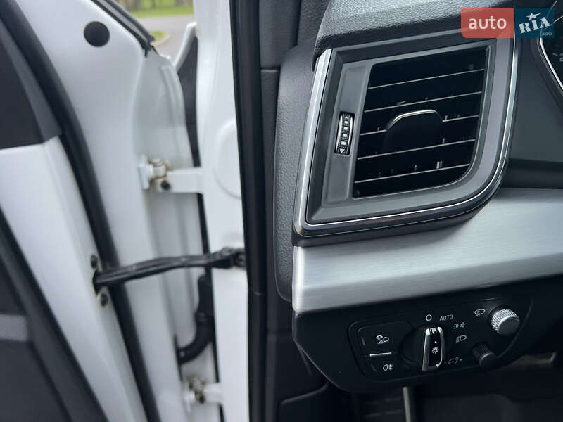 Позашляховик / Кросовер Audi Q5 2017 в Вінниці