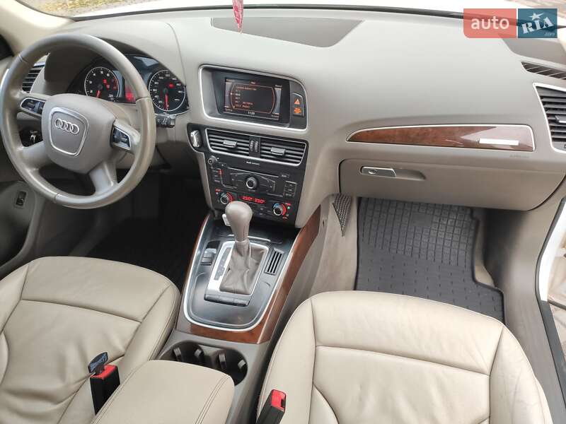 Позашляховик / Кросовер Audi Q5 2011 в Кривому Розі