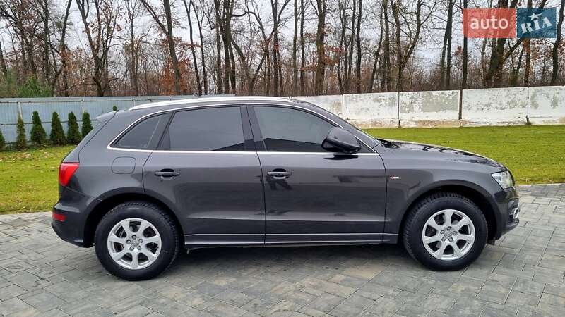 Внедорожник / Кроссовер Audi Q5 2012 в Луцке