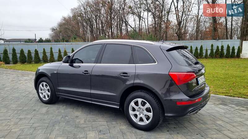Внедорожник / Кроссовер Audi Q5 2012 в Луцке