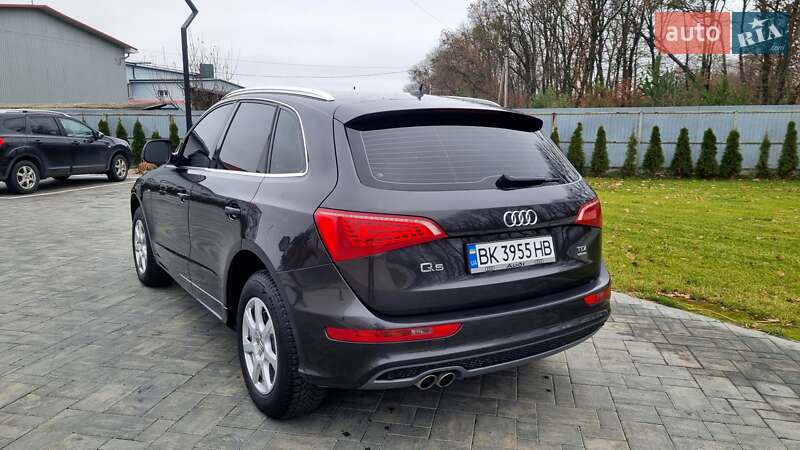 Внедорожник / Кроссовер Audi Q5 2012 в Луцке