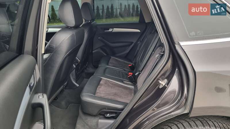 Внедорожник / Кроссовер Audi Q5 2012 в Луцке