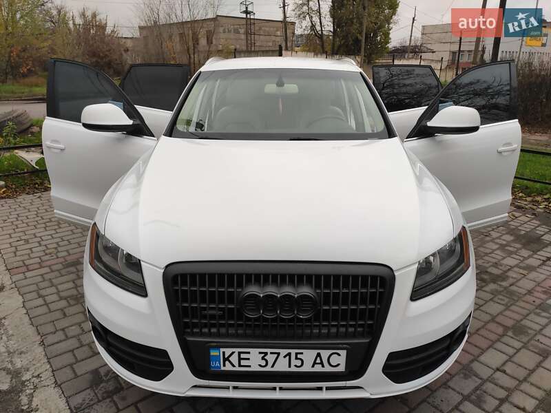 Позашляховик / Кросовер Audi Q5 2011 в Кривому Розі