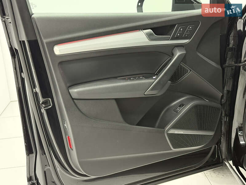 Позашляховик / Кросовер Audi Q5 2017 в Одесі