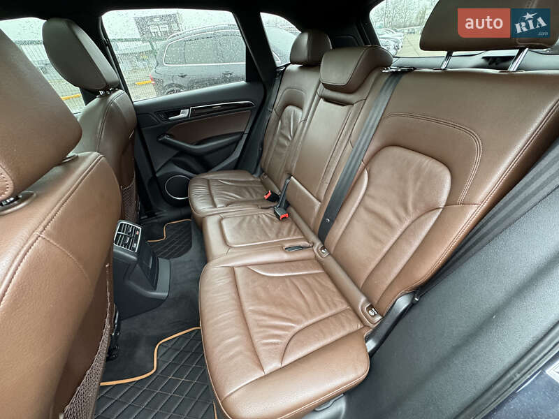 Внедорожник / Кроссовер Audi Q5 2014 в Киеве