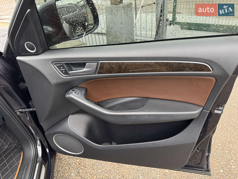 Внедорожник / Кроссовер Audi Q5 2014 в Киеве