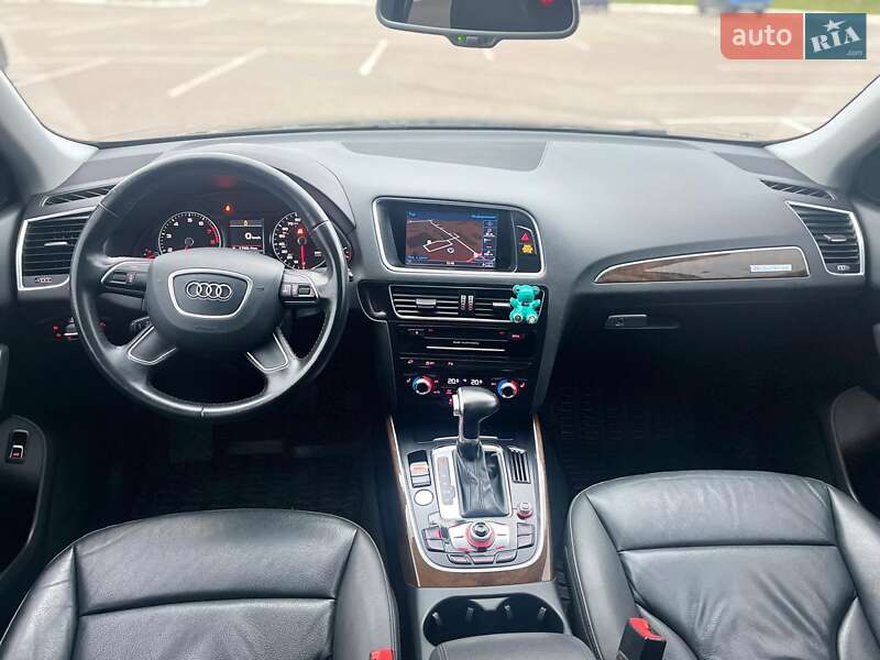 Позашляховик / Кросовер Audi Q5 2015 в Житомирі