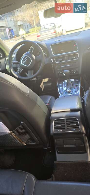 Внедорожник / Кроссовер Audi Q5 2011 в Одессе