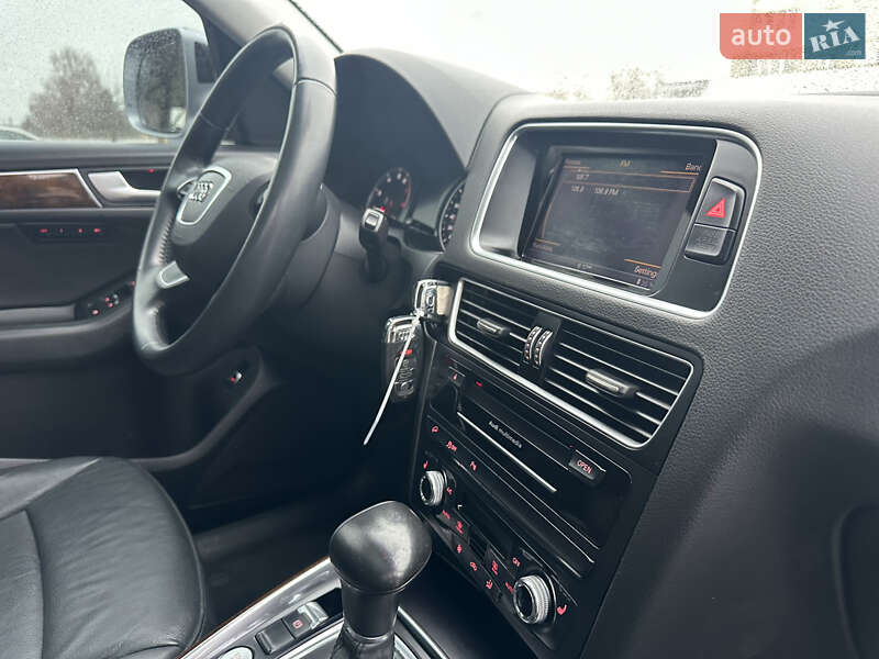 Внедорожник / Кроссовер Audi Q5 2015 в Дубно