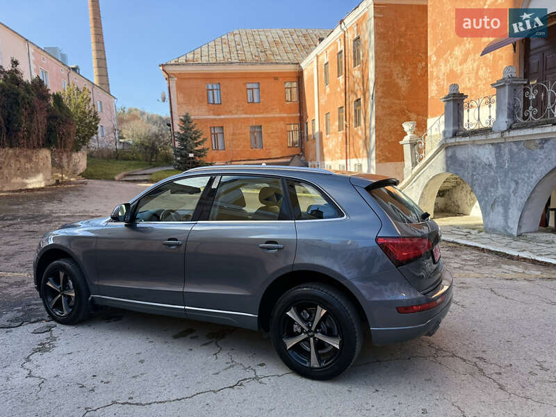 Позашляховик / Кросовер Audi Q5 2013 в Тернополі
