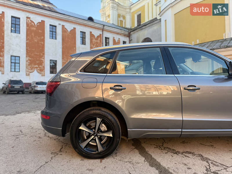 Позашляховик / Кросовер Audi Q5 2013 в Тернополі