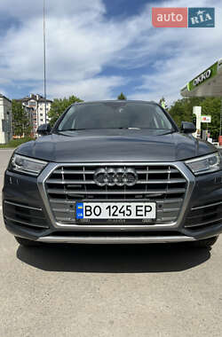 Внедорожник / Кроссовер Audi Q5 2017 в Гусятине
