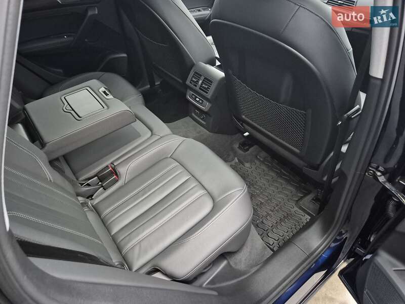 Внедорожник / Кроссовер Audi Q5 2023 в Барышевке