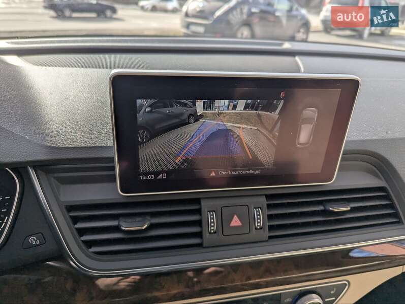 Позашляховик / Кросовер Audi Q5 2017 в Львові