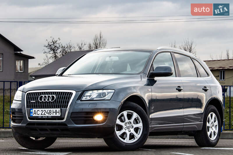 Внедорожник / Кроссовер Audi Q5 2009 в Нововолынске