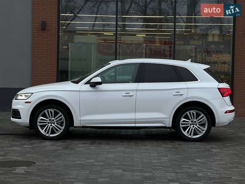 Внедорожник / Кроссовер Audi Q5 2017 в Киеве