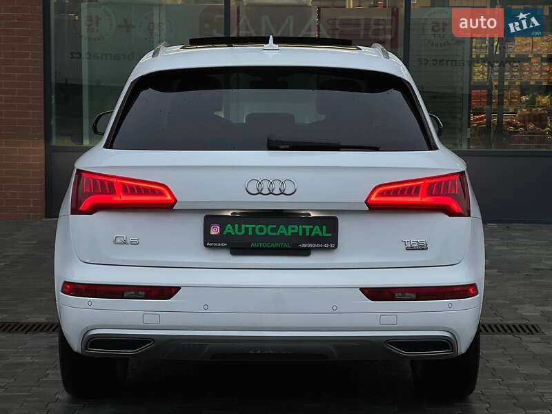 Внедорожник / Кроссовер Audi Q5 2017 в Киеве