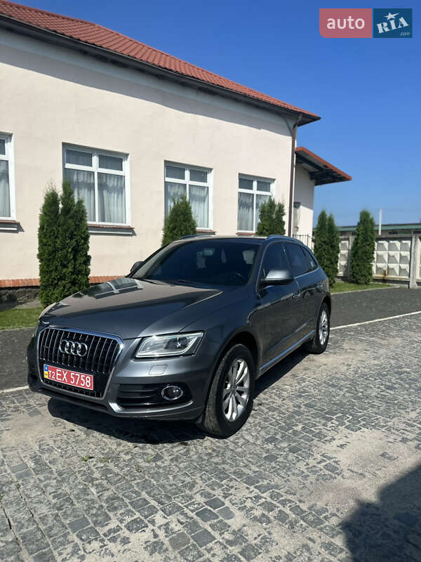 Позашляховик / Кросовер Audi Q5 2012 в Золочеві