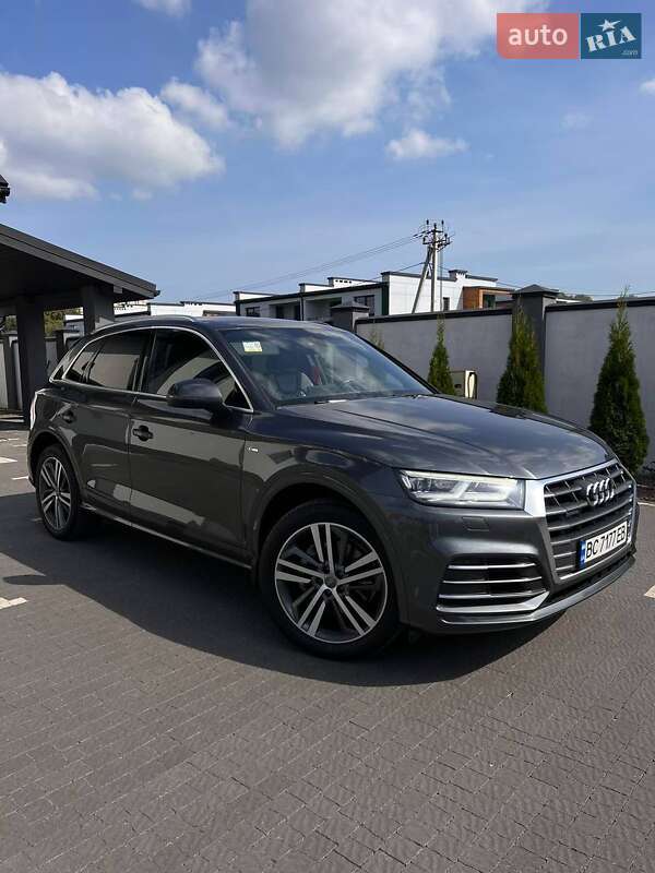 Внедорожник / Кроссовер Audi Q5 2017 в Львове фото 3 Внедорожник / Кроссовер Audi Q5 2017 в Львове