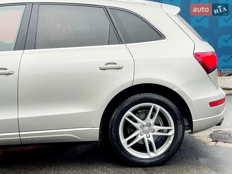 Позашляховик / Кросовер Audi Q5 2017 в Києві