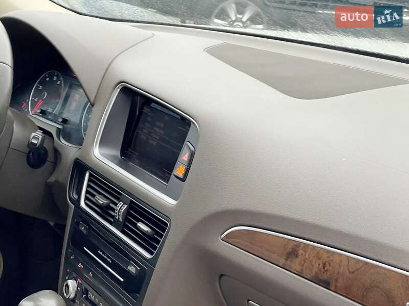 Позашляховик / Кросовер Audi Q5 2017 в Києві