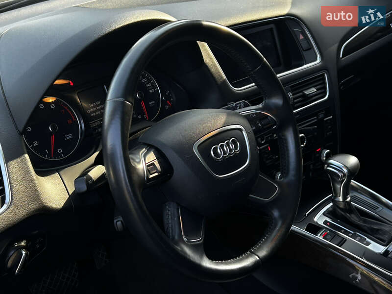 Позашляховик / Кросовер Audi Q5 2014 в Миколаєві