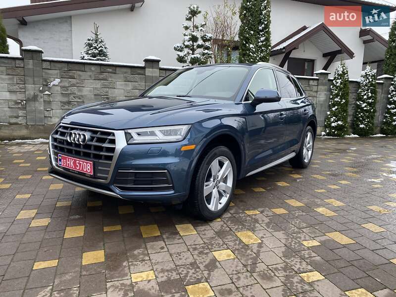 Позашляховик / Кросовер Audi Q5 2017 в Рівному