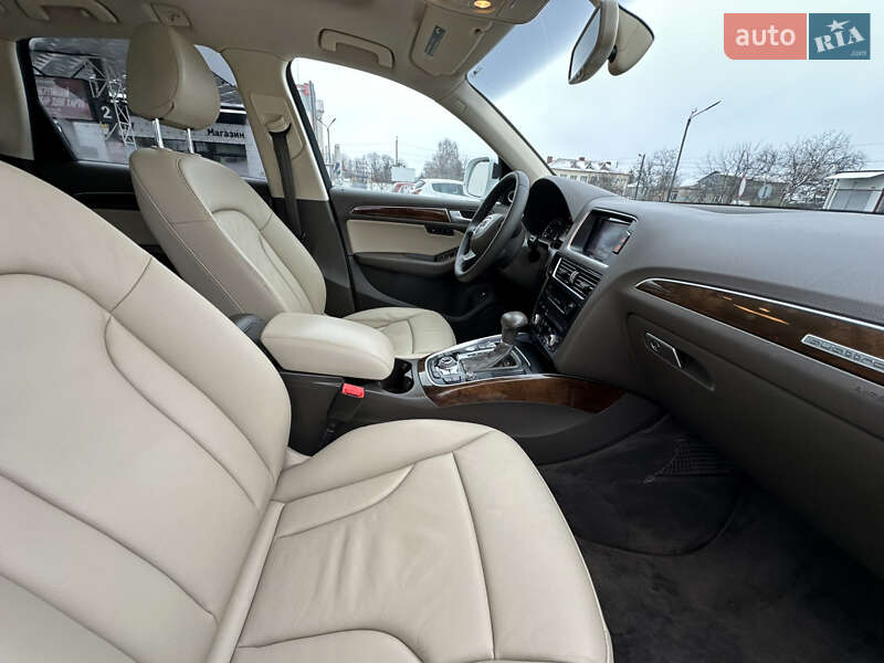 Внедорожник / Кроссовер Audi Q5 2015 в Дубно