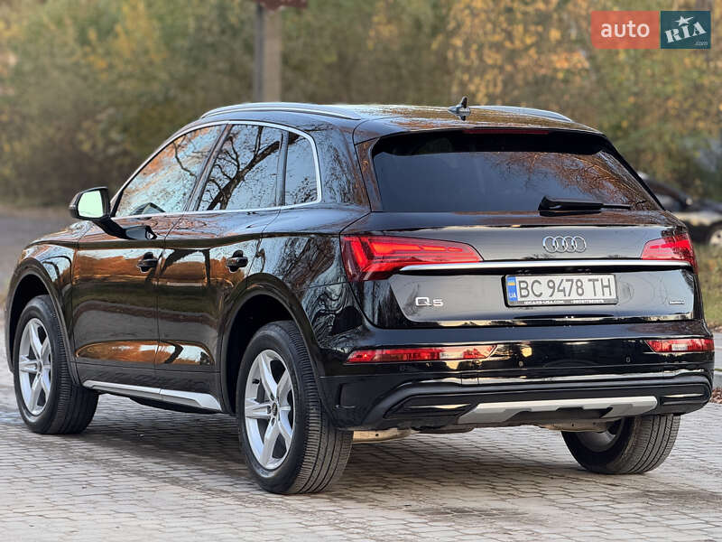 Внедорожник / Кроссовер Audi Q5 2020 в Новояворовске