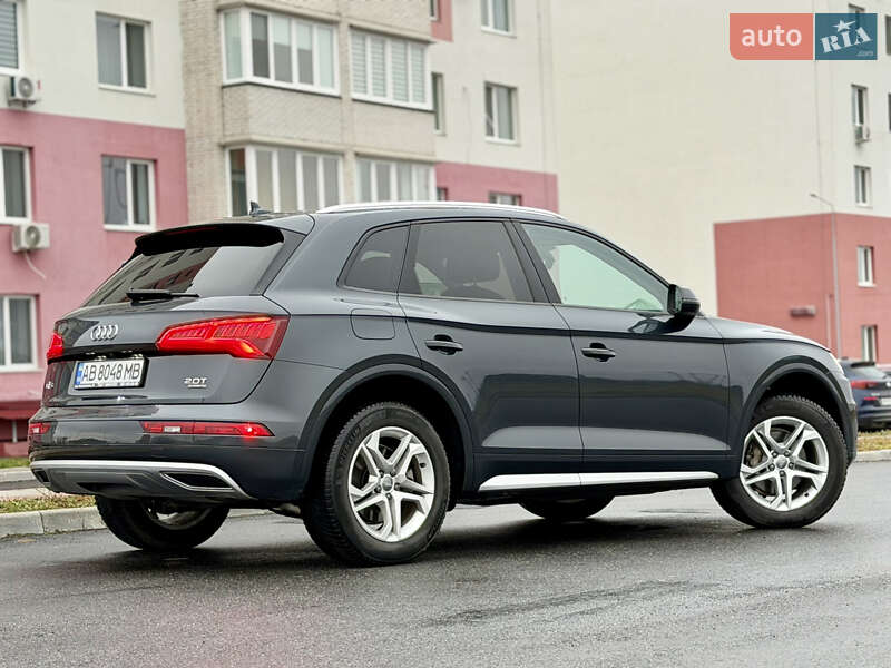 Позашляховик / Кросовер Audi Q5 2018 в Вінниці