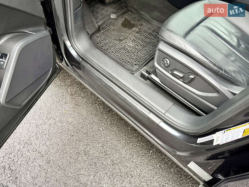 Позашляховик / Кросовер Audi Q5 2018 в Вінниці